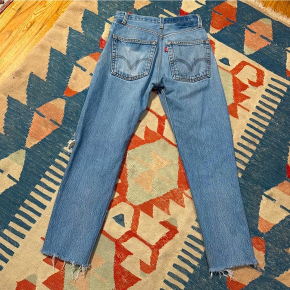 Re/Done Vintage Levi’s 501 destroyed knee raw hem jeans classic wash holes raw - Picture 5 of 17